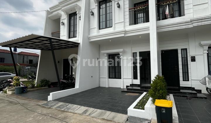 Rumah 2 Lantai Cantik Konsep Mediterania Klasik 2