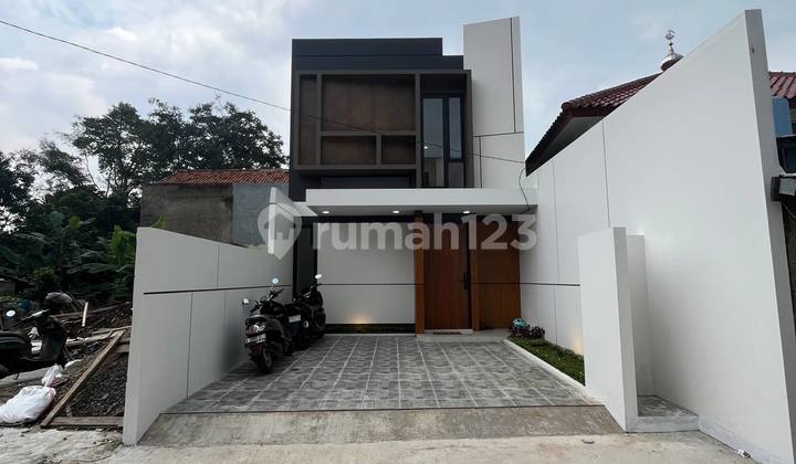 Rumah 2 Lantai Dijual Promo Tanah Nya Luas Rumah 2 Lantai Dijual Promo Tanah Nya Luas