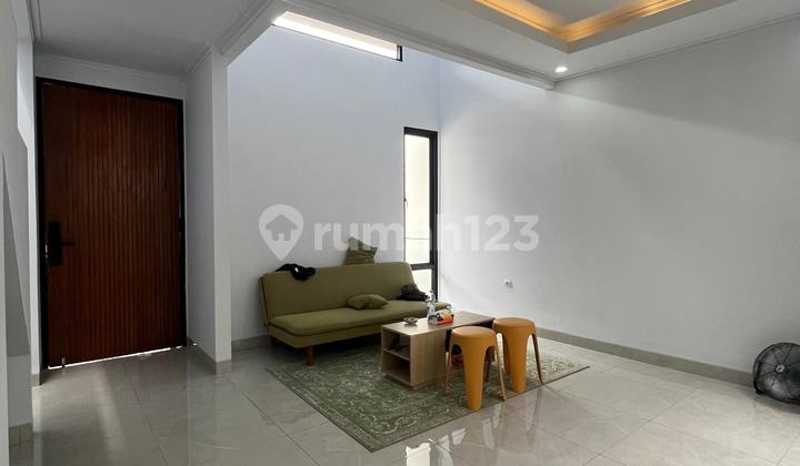Dijual Rumah Idaman 2 Lantai Tanah Nya Luas Terbatas 2