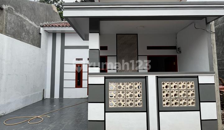 Dijual Rumah Baru Dekat Jalan Utama dan Stasiun