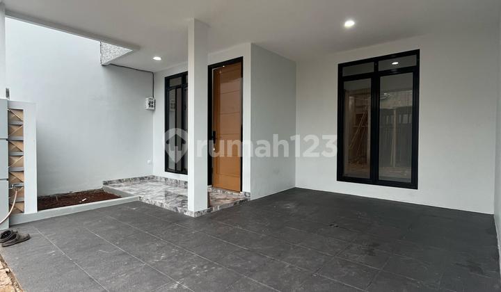 Sell Luxury 2-Story House in Cinangka Depok 2