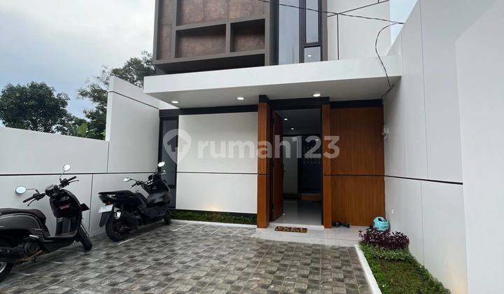 Sell Dream 2-Story House with Spacious Land 2