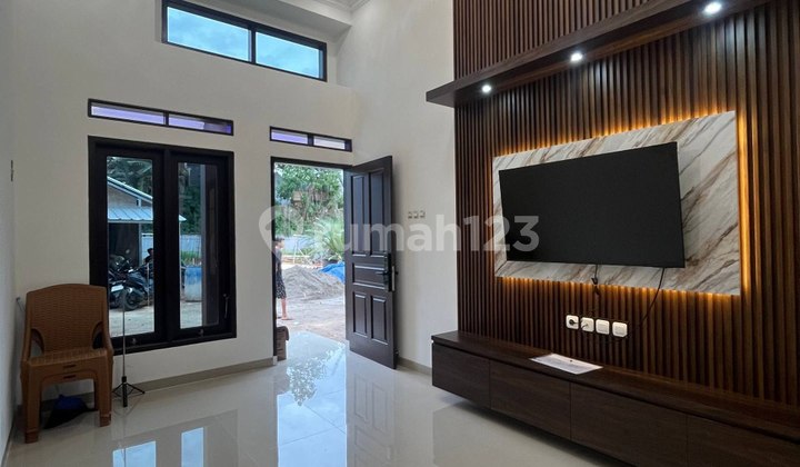 Rumah kpr semi furnish nyaman dan strategis