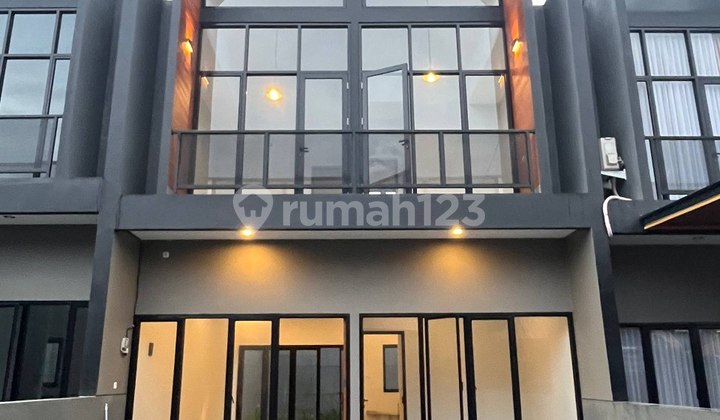 Dijual Rumah Mewah 2 Lantai - Mampang Depok