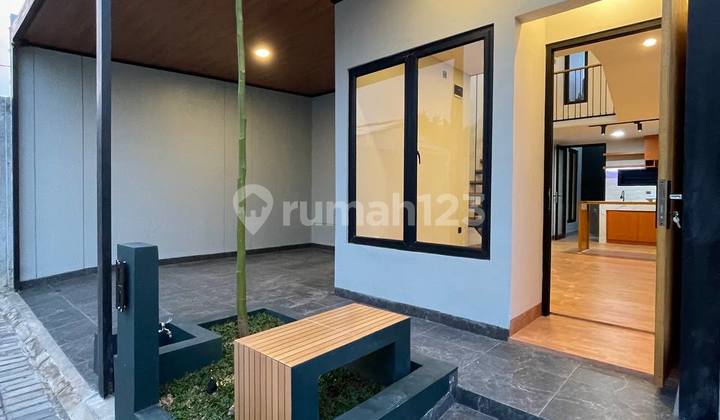 Jual Rumah Kodern Konsep Mezzanine + Rooftop Jual Rumah Kodern Konsep Mezzanine + Rooftop