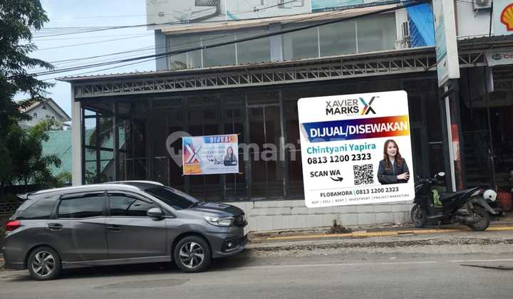 Shop House in a Strategic Location Full One Space by Main Road