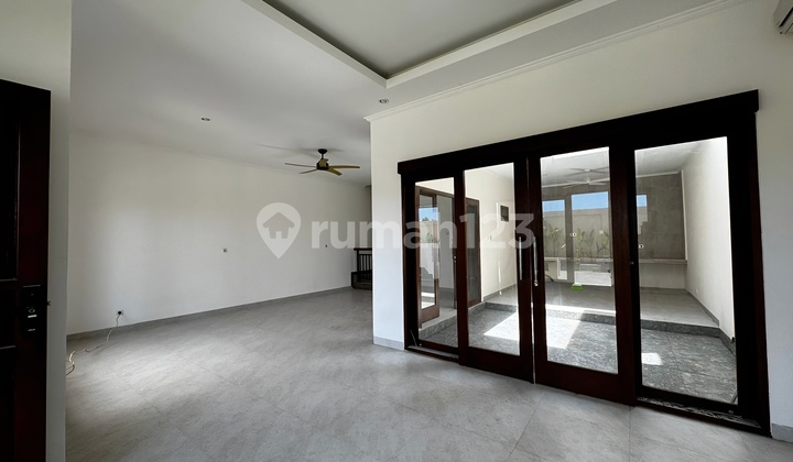Disewakan Rumah Di Seminyak Bali Dekat Legian | Kuta | Kerobokan | One Gate System | Lingkungan Tenang 2