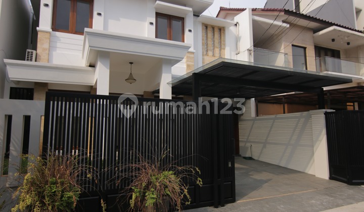 Rumah 2 Lantai Pondok Indah, Jakarta Selatan