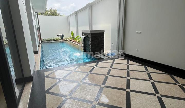 Luxury House in Cilandak, South Jakarta Luxury House in Cilandak, South Jakarta