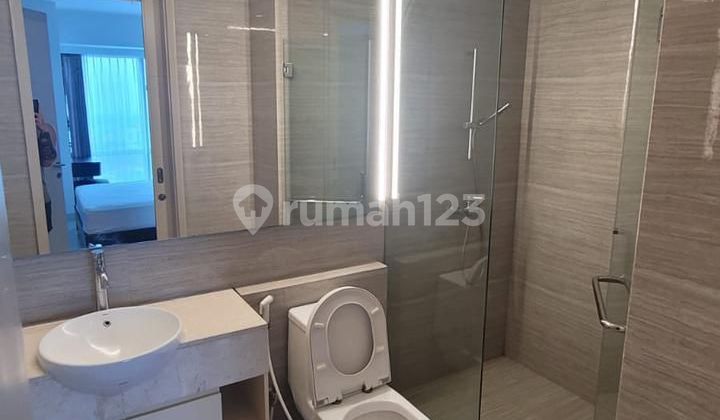 Dijual Apartemen Super Mewah Lariz 2br Under 2m Pakuwon Mall Luas 59m 2br Lt 23 Dekat Citraland