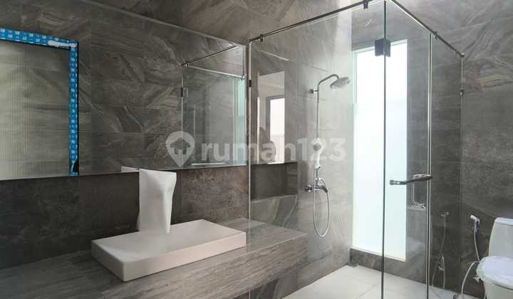 Dijual Rumah Minimalis Siap Huni Baru Gress 2 Lantai Bukit Palma Grandia Luas 160m 4 Kamar Dekat Universitas Ciputra Dan Pakuwon Mall