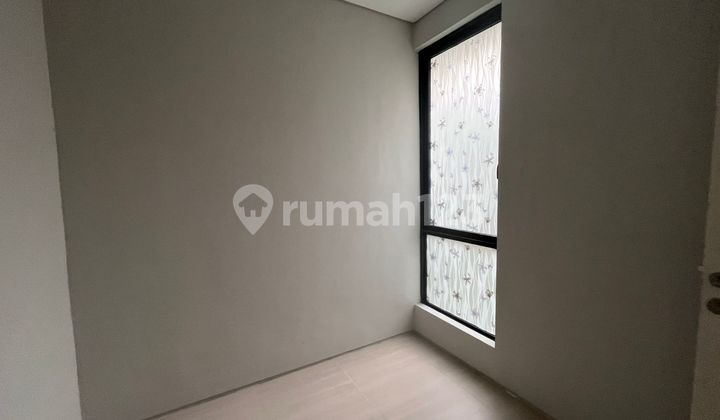 For Rent: Northwest Park Cluster Athena House, 50M, 3 Bedrooms, Near Ciputra University, West Surabaya.