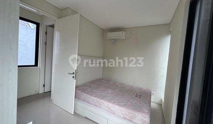 Disewakan Rumah Northwest Park Nc Citraland 2 Lantai 2 Kamar Semi Furnish Siap Huni Dekat Universitas Ciputra Dan Pakuwon Mall