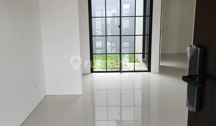 Disewakan Rumah Graha Natura Cluster Daisy 2 Lantai 3 Kamar Lb64m Dekat Lontar dan Pakuwon Mall Surabaya Barat 2