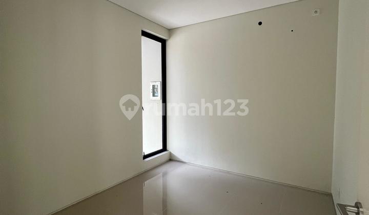 For Rent Northwest Hill 2-Storey House 3 Bedrooms 105M Land Area Citraland Near Ciputra University and Ciputra Hospital West Surabaya 2