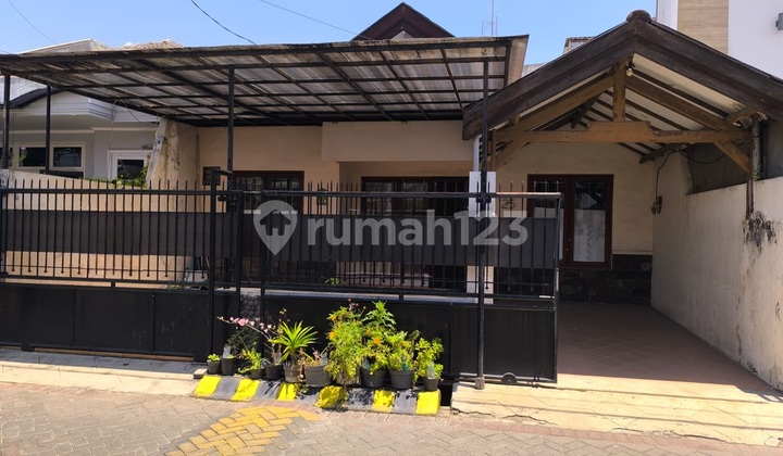 Disewakan Rumah Siap Huni Simpang Darmo Selatan Lb150m 3 Kamar Dekat Pakuwon Mall Surabaya Barat Disewakan Rumah Siap Huni Simpang Darmo Selatan Lb150m 3 Kamar Dekat Pakuwon Mall Surabaya Barat