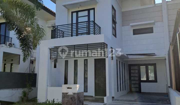 For Rent: Prambanan Regency 2-storey House, 162m², Close to Pakuwon Mall and a Step Away from Citraland.