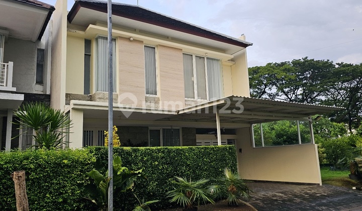 For Sale: 2-Story Woodland Citraland House, 210m², 4 Bedrooms, Near Pakuwon Mall and Ciputra University. 2