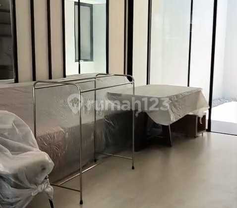 For Rent New Minimalist House Fully Furnished Ready to Occupy Northwest Central Citraland 3 Floors Rooftop Near Ciputra University West Surabaya