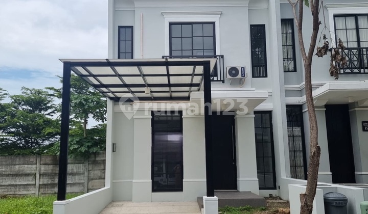 Disewakan New Gress Minimalis Sewa Rumah Oakwood 2 Lantai 2 Kamar Luas 90m Citraland Ada Club House Mini Dekat Pakuwon Mall  1