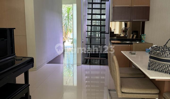 For Rent 2-Story House 200 Square Meters Citraland West Surabaya