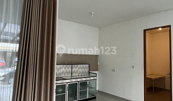 Disewakan Rumah Graha Natura 2 Lantai 2 Kamar Semi Furnish Siap Huni Surabaya Barat 2