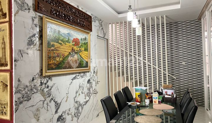 Dijual Cepat Rumah Royal Residence Wiyung 2 Lantai Luas 350m 3 Kamar Semi Furnish Dekat Pakuwon Mall Dan Selangkah Ke Citraland Surabaya Barat 2