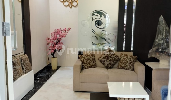 For Rent: Graha Family House Fully Furnished Luxury Minimalist Marble Floor 2 Floors 5 Bedrooms Area 600m Near Pakuwon Mall And A Step To Citraland West Surabaya 2