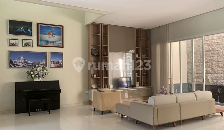 Disewakan Rumah Pakuwon Indah Vila Bukit Regency 2 Lantai Lt 250M 4 Kamar Furnish Dekat Pakuwon Mall Surabaya Barat