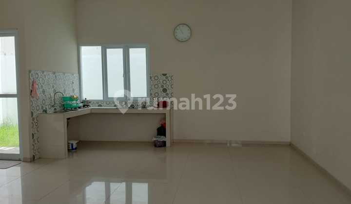 Disewakan Rumah Baru Gress Simpang Darmo Permai Selatan 2lantai Luas 144m Semi Furnish 2