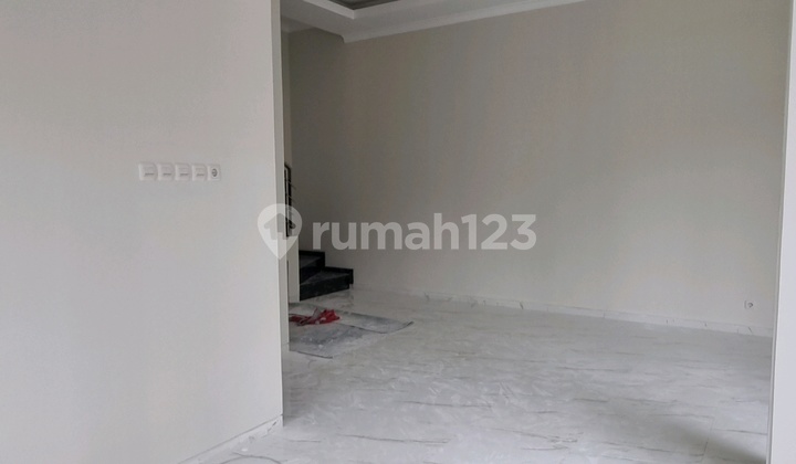 Dijual Rumah Baru Gress Taman Pondok Indah Hook Utara Timur 2Lt 4Kt 2