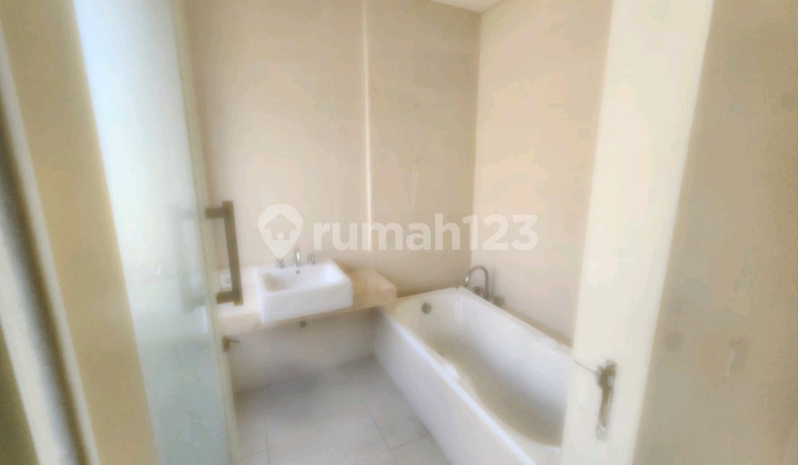 Dijual Rumah Greenlake Citraland 2Lt Type Kaldera Lt200m 3Br Dekat Pakuwon Mall Surabaya Barat 2