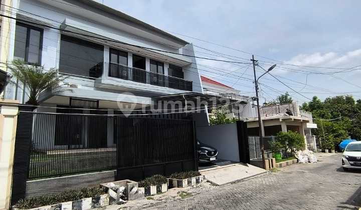 Disewakan Rumah 2 Lantai Darmo Permai Selatan Luas 300 4 Kamar Full Furnished Siap Huni Dekat Pakuwon Mall 1
