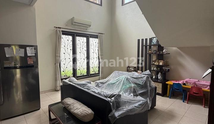 Disewakan Rumah 2 Lantai Full Furnish Wisata Bukit Mas Wiyung Dekat Pakuwon Mall Surabaya Barat Disewakan Rumah 2 Lantai Full Furnish Wisata Bukit Mas Wiyung Dekat Pakuwon Mall Surabaya Barat