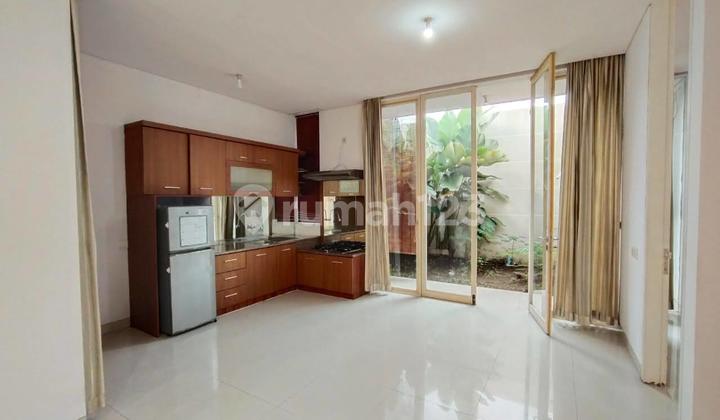 Disewakan Rumah The Mansion Pakuwon Indah 2 Lantai Luas 130m Dekat Pakuwon Mall Dan Selangkah Ke Citraland 1