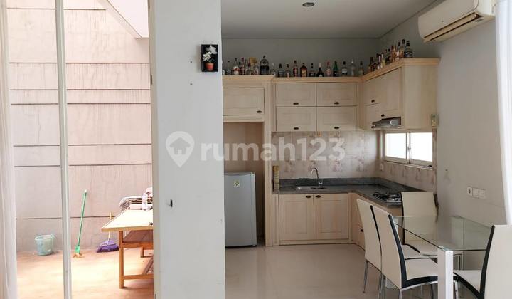 For Rent: Pakuwon Indah House Ready to Live In Minimalist Semi-Furnished 2 Floors 3 Bedrooms Land Area 162m² Near Pakuwon Mall West Surabaya For Rent: Pakuwon Indah House Ready to Live In Minimalist Semi-Furnished 2 Floors 3 Bedrooms Land Area 162m² Near Pakuwon Mall West Surabaya