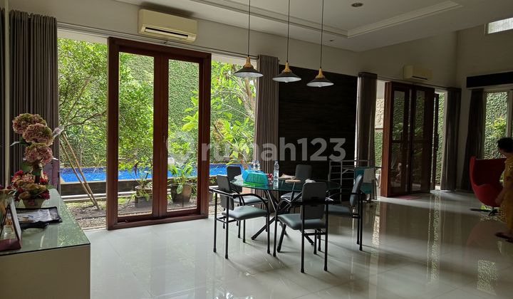 Disewakan Cepat Rumah Royal Residence Wiyung With Pool Luas 390m 2 Lantai Dekat Pakuwon Mall Dan Selangkah Ke Citraland Disewakan Cepat Rumah Royal Residence Wiyung With Pool Luas 390m 2 Lantai Dekat Pakuwon Mall Dan Selangkah Ke Citraland
