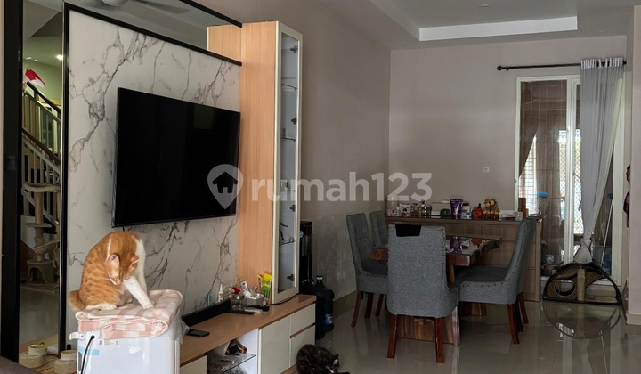 Disewakan Cepat Rumah Cluster Alam Hijau Luxury 2 Lantai Luas 200m Siap Huni Dekat Pakuwon Mall Surabaya Barat 1