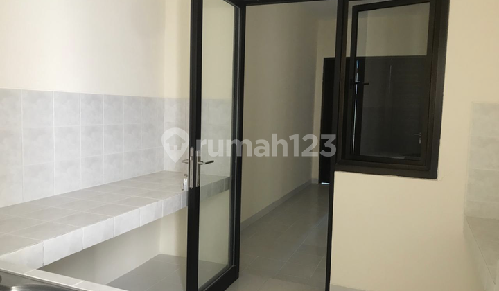 For Rent: Darmo Bavarian Village Block B House, Ready to Occupy, No Flooding, 124m² Area, 2 Floors, Close to Pakuwon Mall, A Step to Citraland, West Surabaya For Rent: Darmo Bavarian Village Block B House, Ready to Occupy, No Flooding, 124m² Area, 2 Floors, Close to Pakuwon Mall, A Step to Citraland, West Surabaya