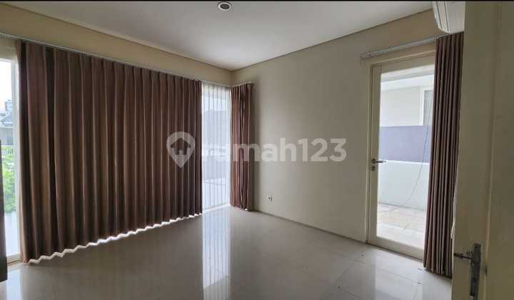 Sewa Rumah Easwood Citraland 2 Lantai Luas 210m 4 Kamar Dekat Pakuwon Surabaya Barat