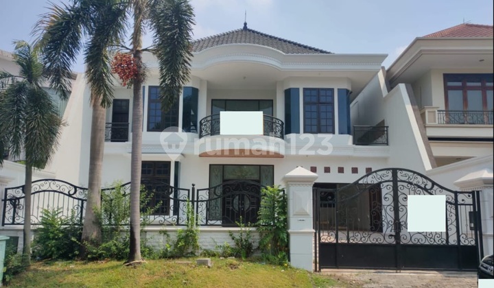 For Rent Luxury Move-in Ready Semi-Furnished House In Graha Famili North Near Bukit Darmo Golf Dian Istana Pakuwon Indah Citraland Area 500m Near Pakuwon Mall West Surabaya