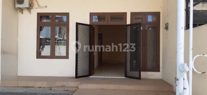 Disewakan Rumah Darmo Indah Luas 180m 3kamar Dekat Pakuwon Mall Dan Selangkah Ke Citraland 2