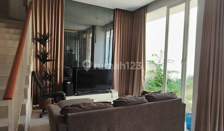Disewakan Rumah Minimalis Furniture The Mansion Luas 240 2 Lantai Dekat Pakuwon Mall Dan Selangkah Ke Citraland 2