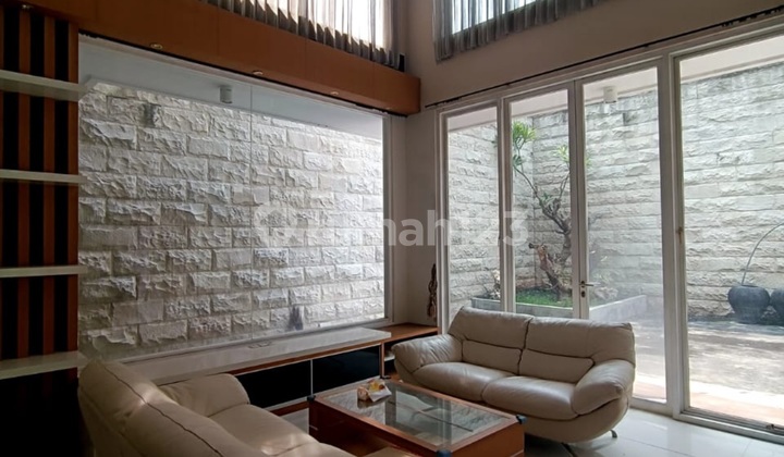 Disewakan Rumah Minimalis Furnish Royal Residence Wiyung 2 Lantai Luas 400m Dekat Pakuwon Mall Dan Selangkah Ke Citraland Surabaya Barat