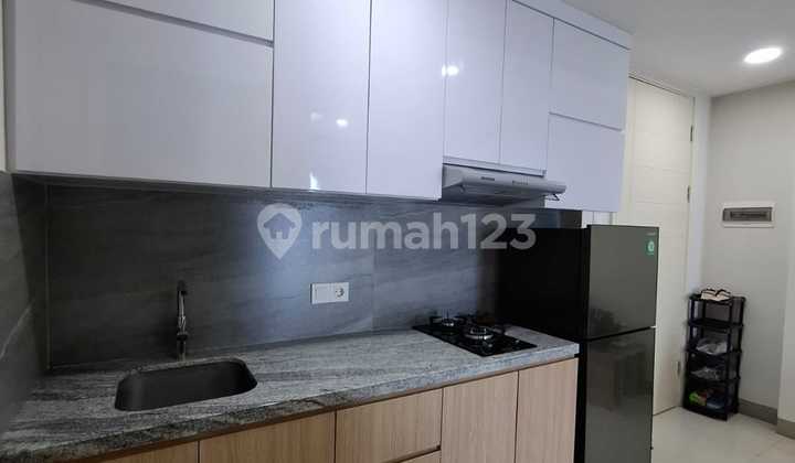 For Rent Benson Apartment 18th Floor Pool View, Connected to Pakuwon Mall and One Step to Citraland West Surabaya For Rent Benson Apartment 18th Floor Pool View, Connected to Pakuwon Mall and One Step to Citraland West Surabaya