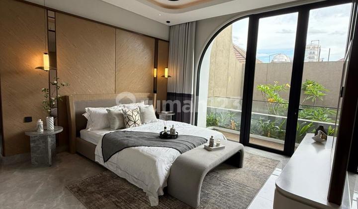 Dijual Rumah Graha Family 2 Lantai Minimalis Super Mewah Luas 240m 3 Kamar Dekat Pakuwon Mall Surabaya Barat