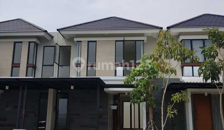 Disewakan Rumah Northwest Hill Citraland Siap Huni 2 Lantai Lt105m 3 Kamar Dekat Universitas Ciputra Surabaya Barat