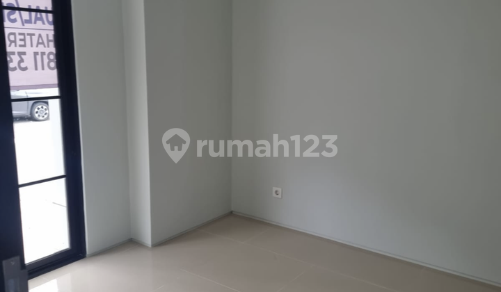 Disewakan New Gress Minimalis Sewa Rumah Oakwood 2 Lantai 2 Kamar Luas 90m Citraland Ada Club House Mini Dekat Pakuwon Mall  2