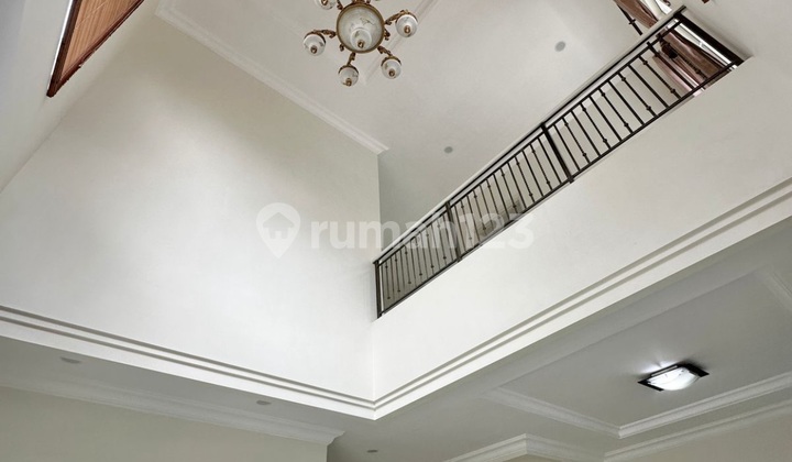 Dijual Rumah Wisata Bukit Mas 2 Wiyung Baru Renov! Hook Tanah Besar Luas 350m 4 Kamar Dekat Pakuwon Mall Surabaya Barat 2