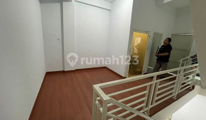 For Rent, Ready-to-Occupy Shop House, Darmo Baru Barat 3 Floors, West Surabaya
